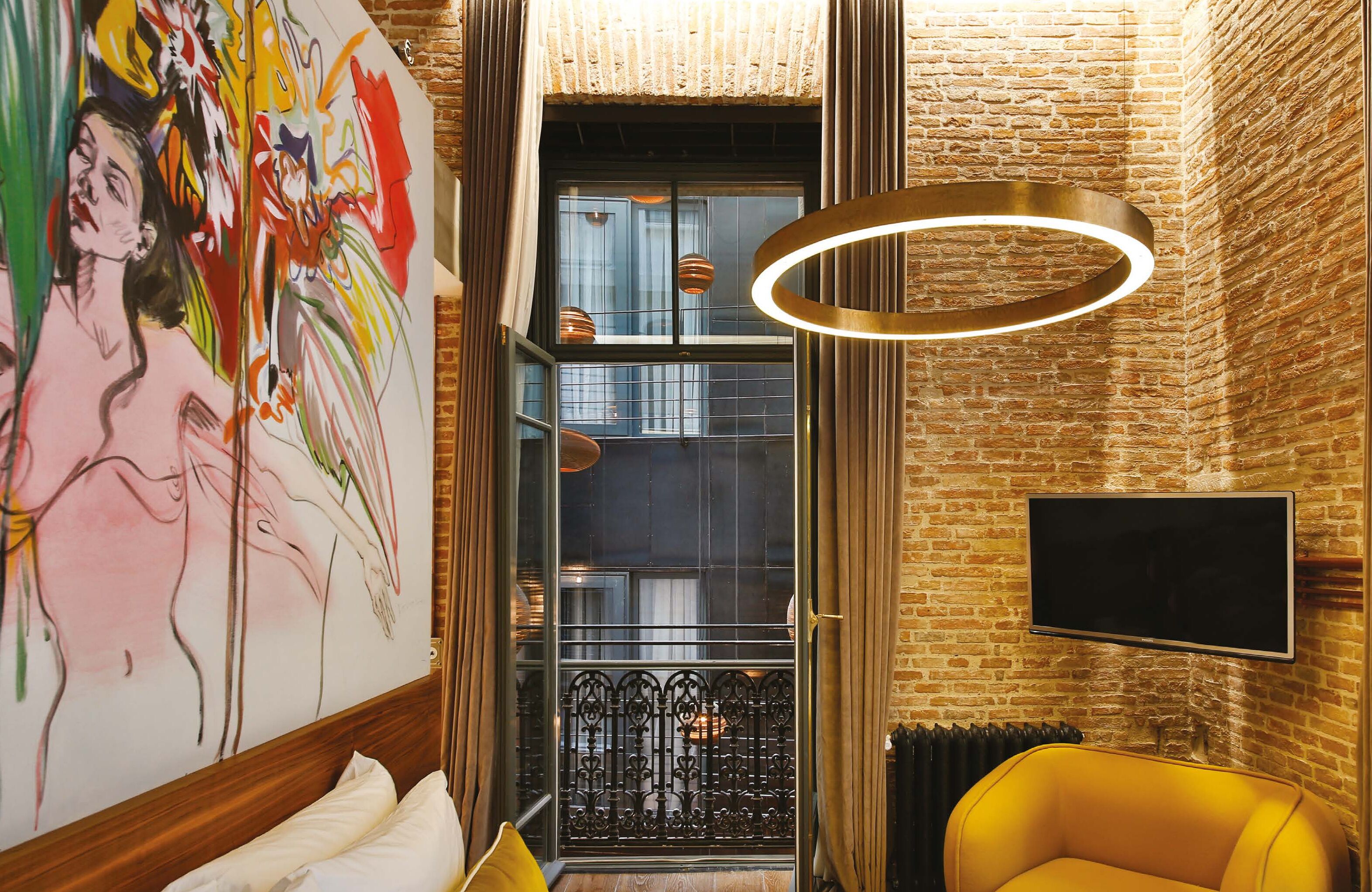 superior suite | 1 bedroom, premium bedding, minibar, in-room safe