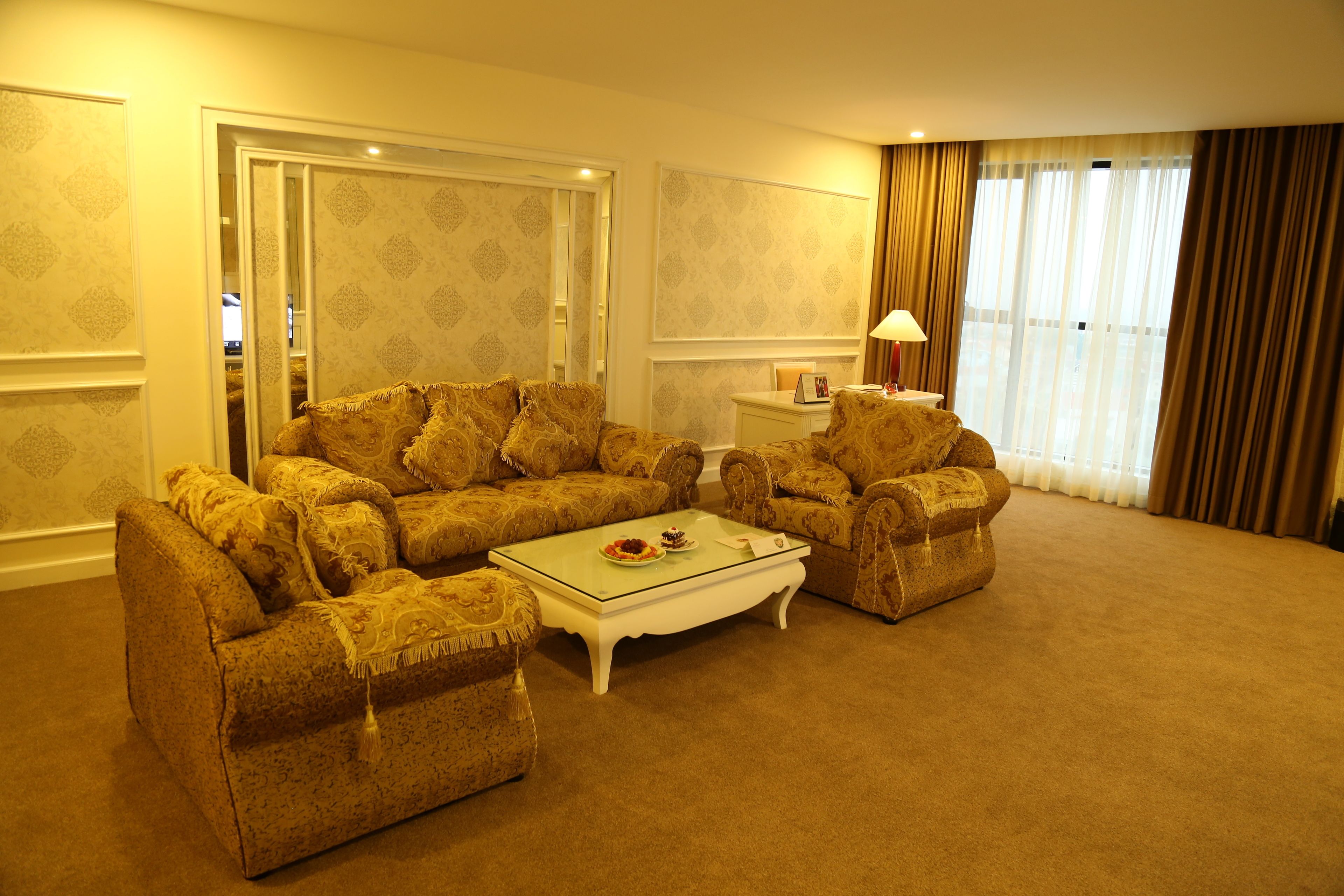 grand suite | living area | lcd tv