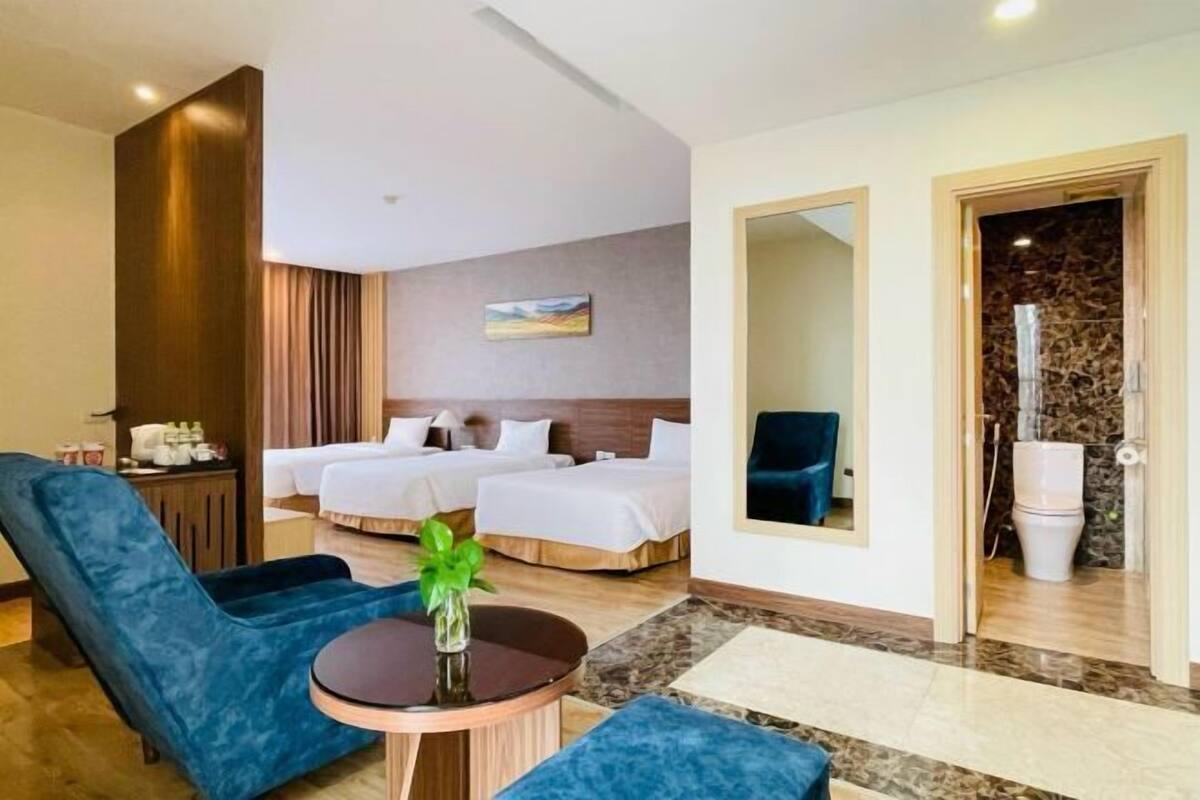 Hochwertige Bettwaren, Minibar, Zimmersafe, Schreibtisch