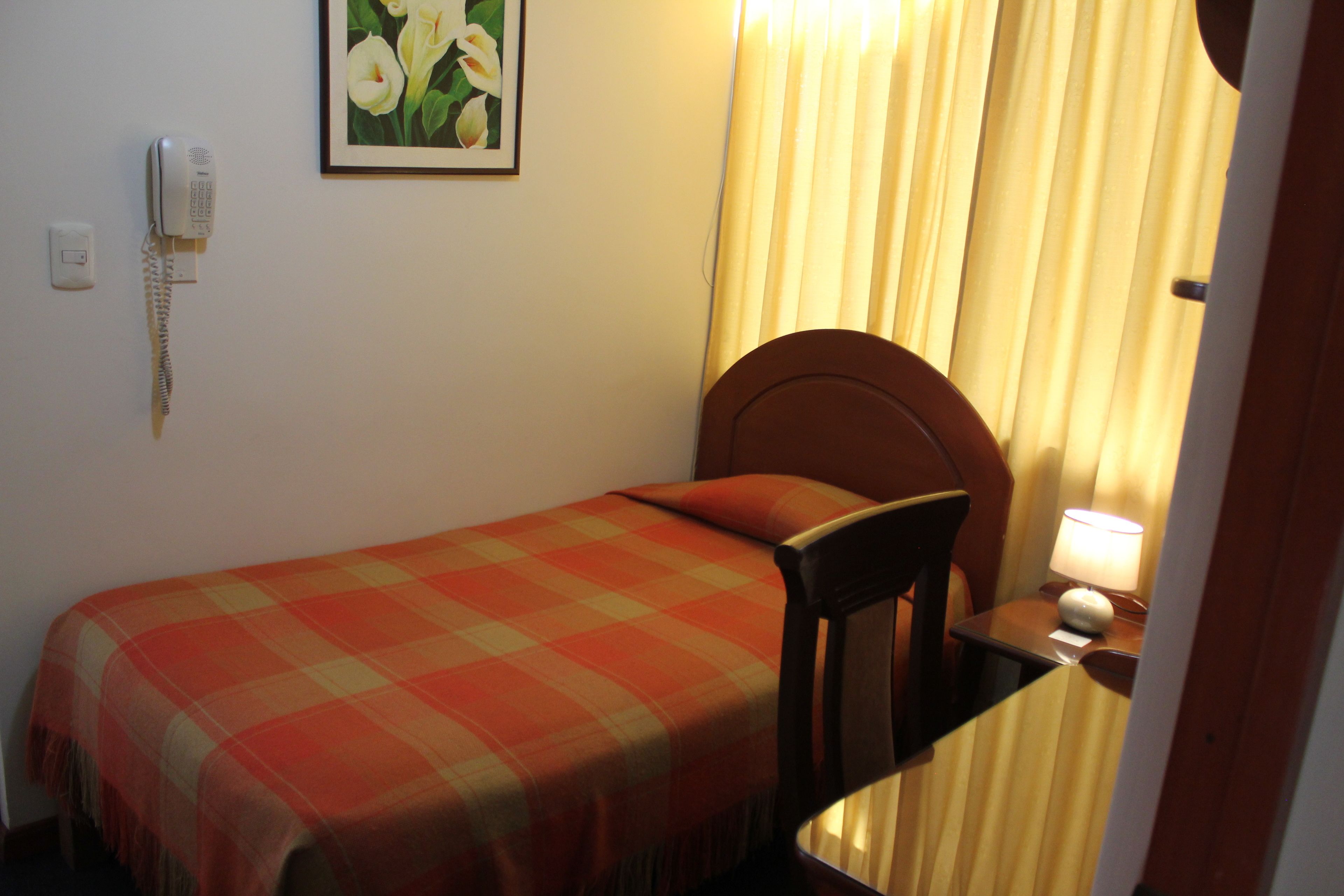 single room | in-room safe, free wifi, bed sheets