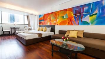 Deluxe Room | Premium bedding, minibar, in-room safe, desk