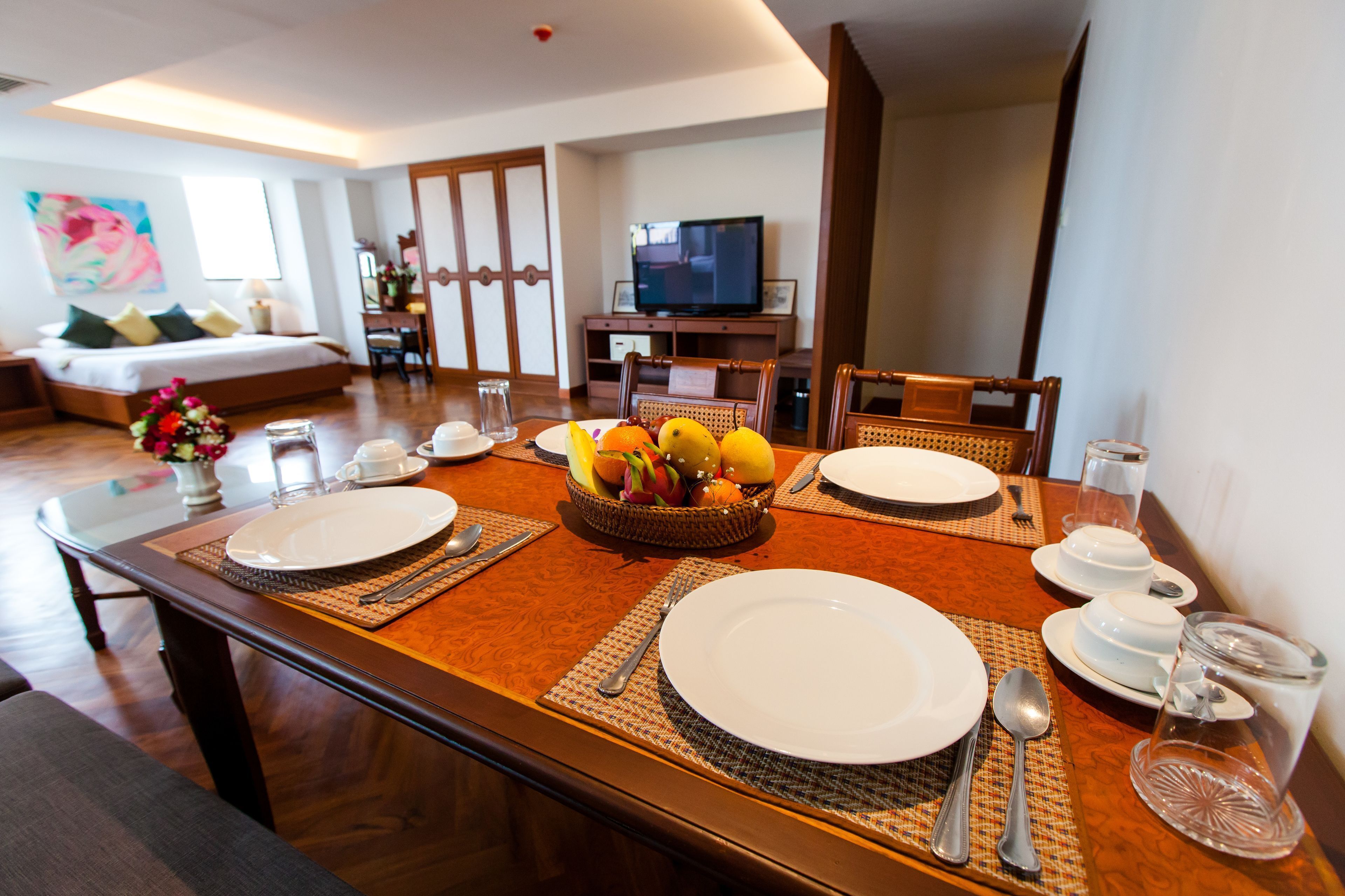 Ropa de cama de alta calidad y minibar 