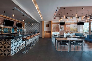 2 bares, bar deportivo