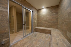 Steam room - Four Points by Sheraton Cancun Centro (Cancun)