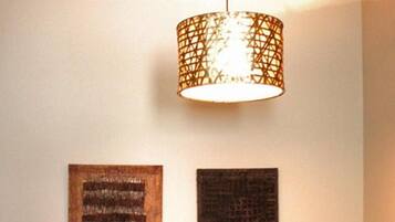 Accès au Wi-Fi (inclus), literie fournie