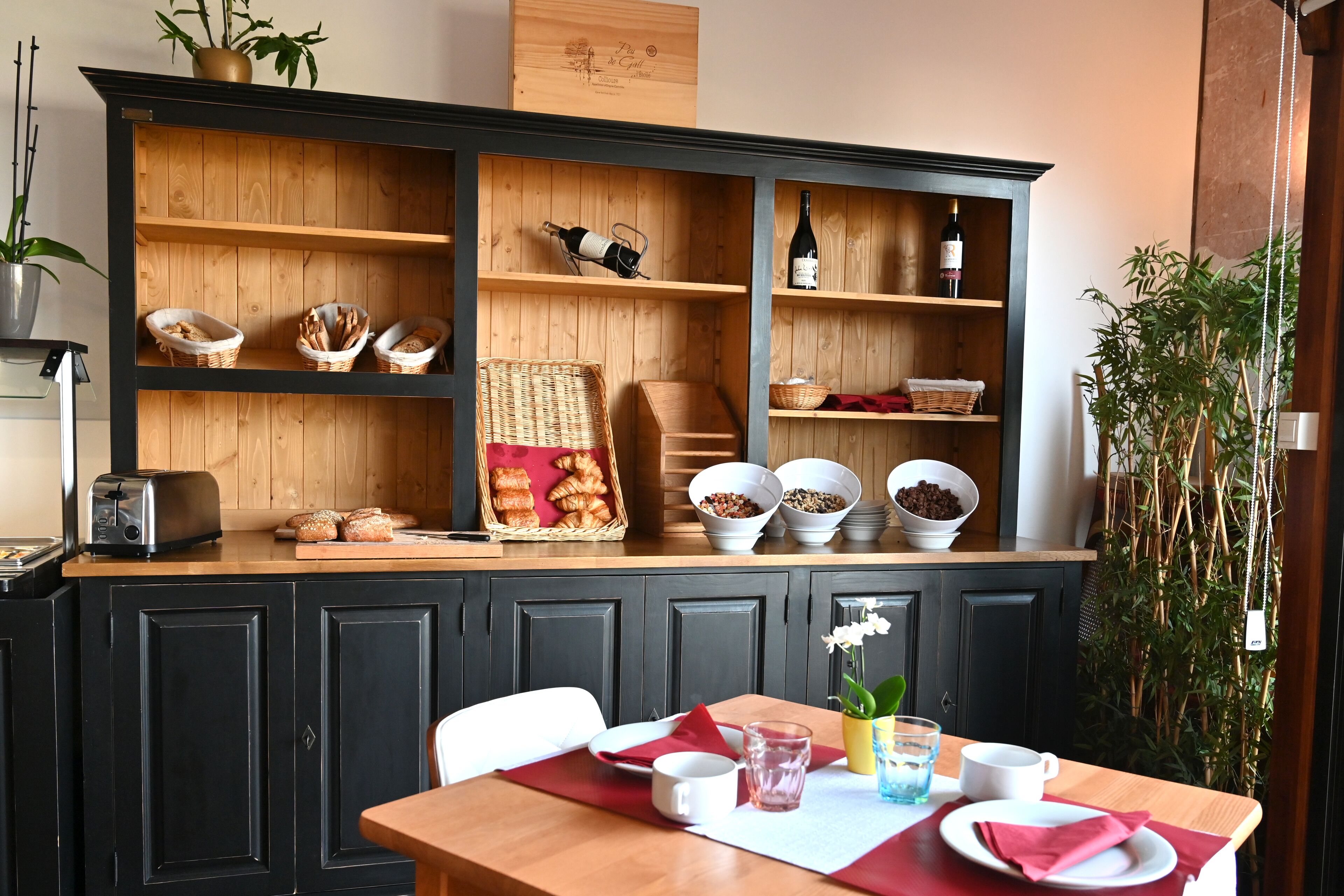 daily buffet breakfast (eur 16.0 per person)