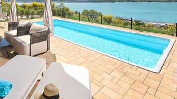 Luxury Sea View Holiday Home with private pool | Terrasse/Patio