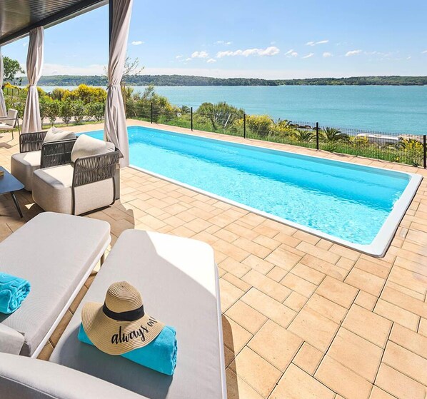 Luxury Sea View Holiday Home with private pool | Terrace/patio