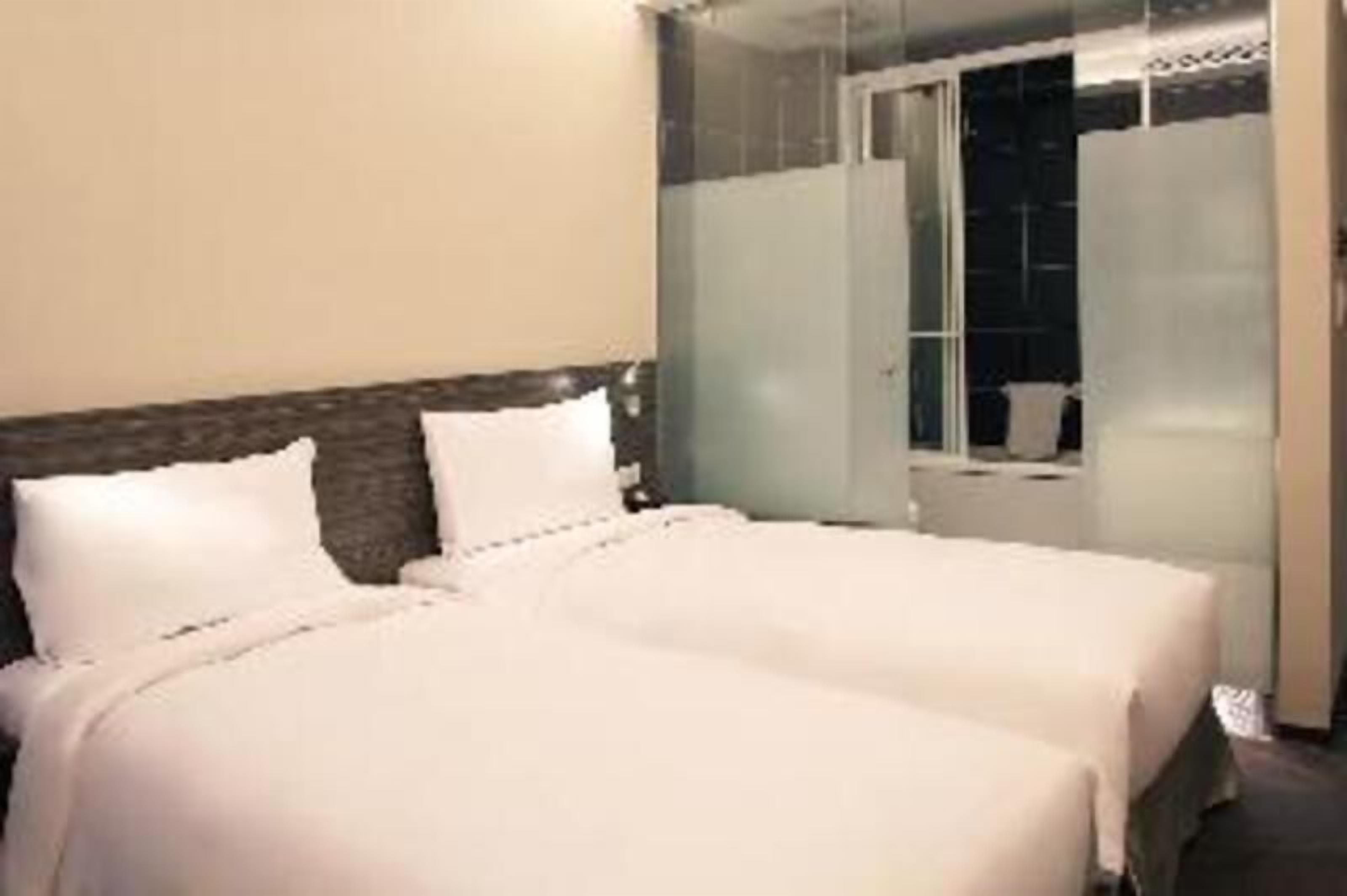 In-room safe, blackout drapes, soundproofing, free WiFi