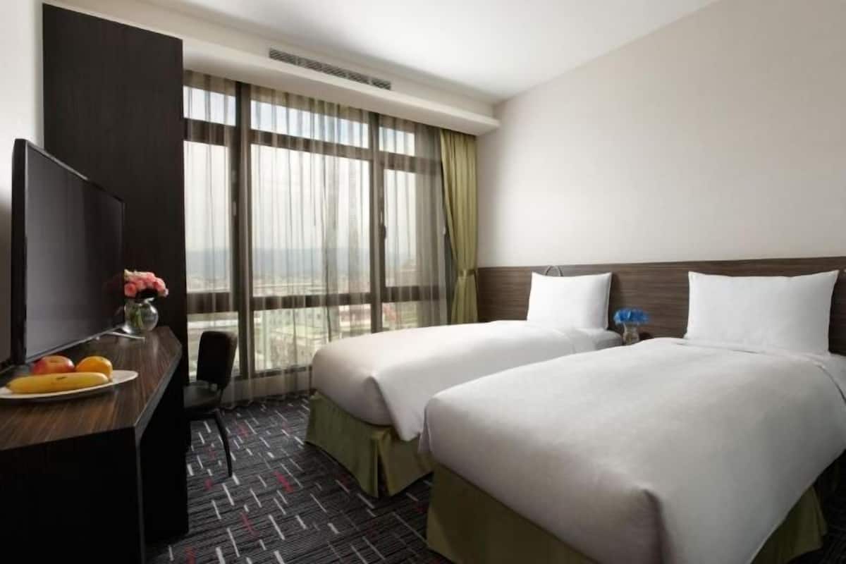 In-room safe, blackout drapes, soundproofing, free WiFi