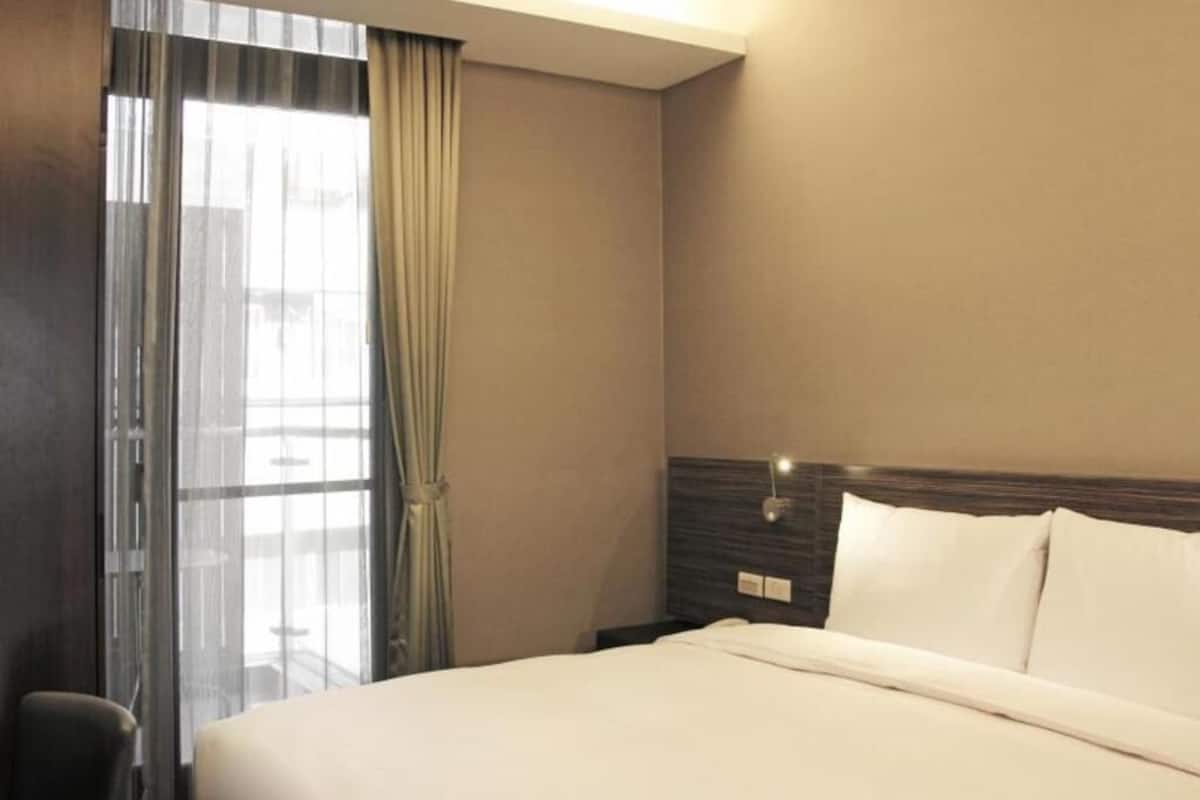 Coffre-fort, rideaux dâobscurcissement, systĂšme dâinsonorisation