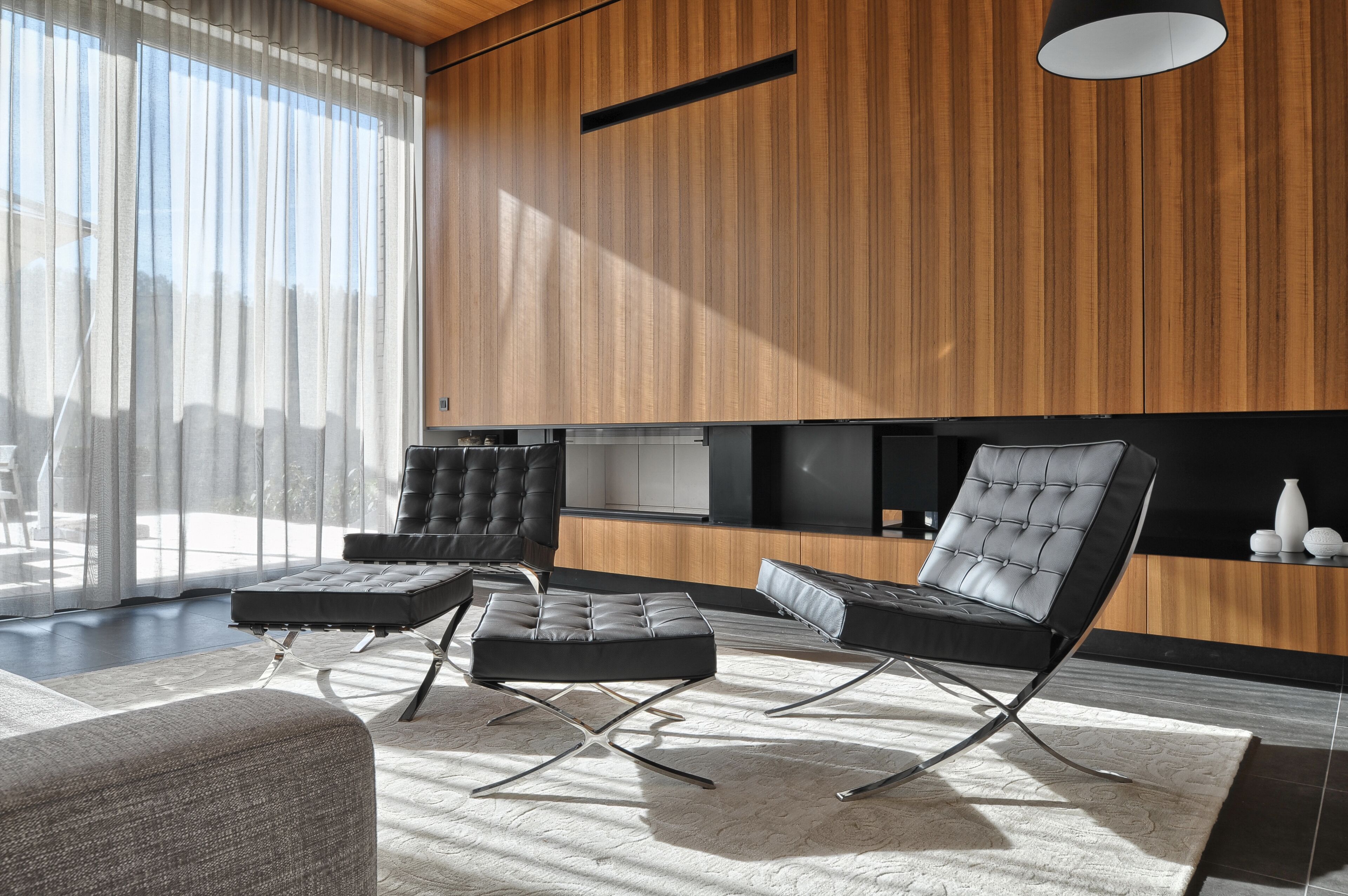 2 bedrooms, premium bedding, down comforters, Select Comfort beds