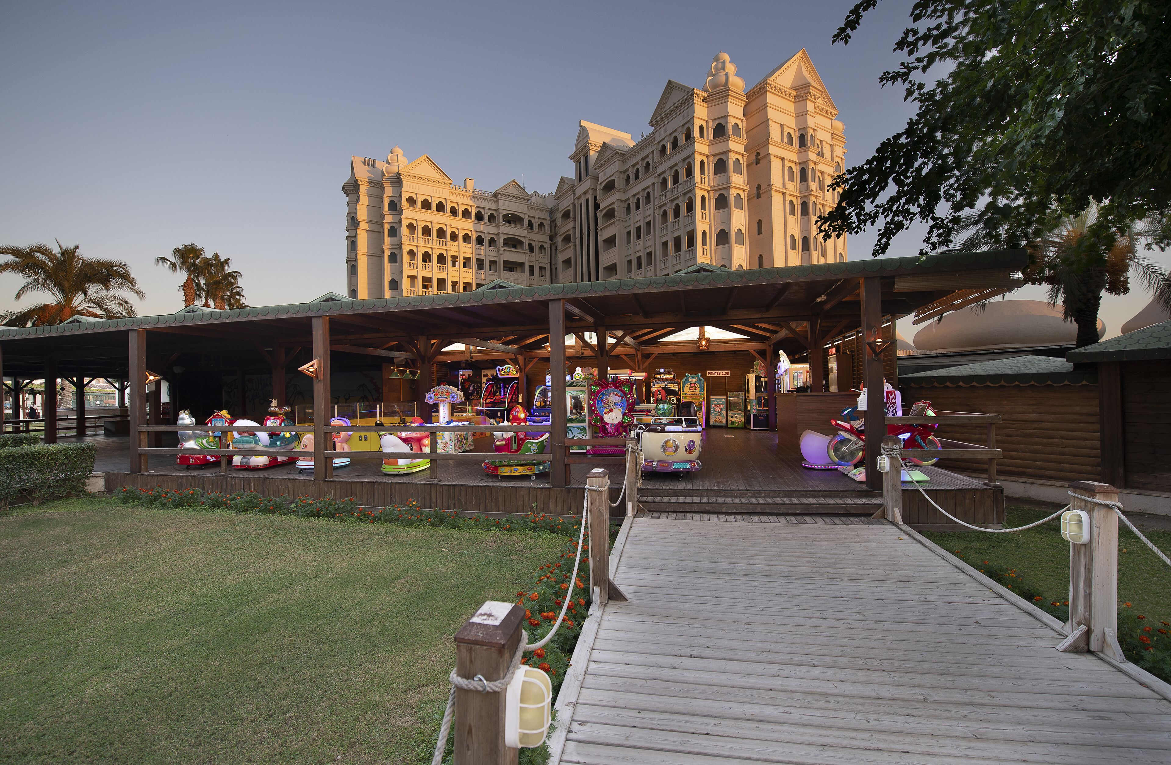 children’s play area – outdoor