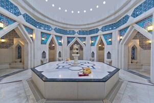 Un sauna, baño turco, baño turco/hammam, tratamientos corporales