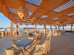 Private beach, beach cabanas, sun loungers, beach umbrellas