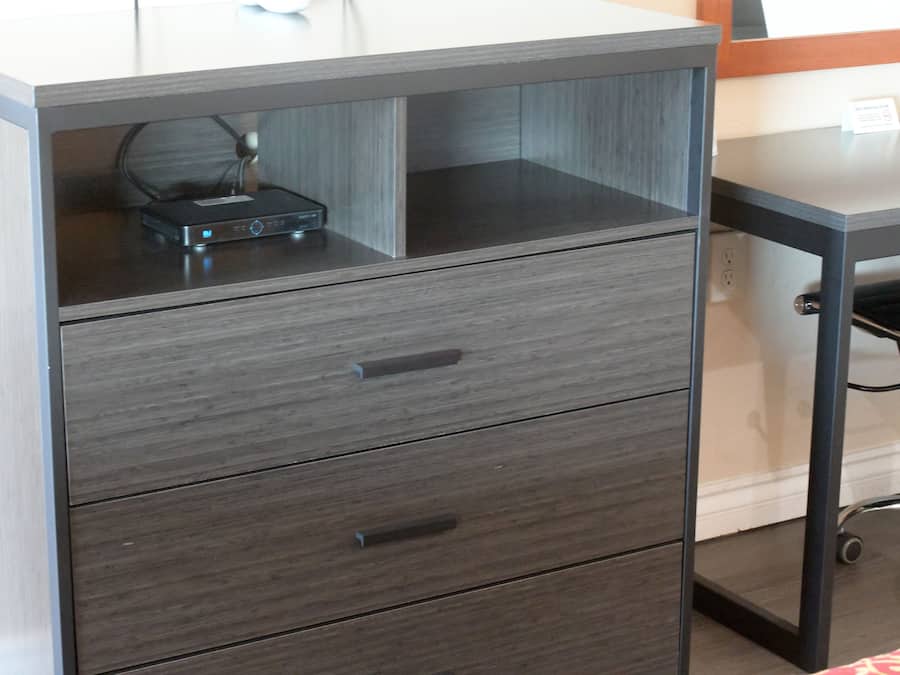 Skrivbord, mörkläggningsgardiner, strykjärn/strykbräda och gratis wi-fi