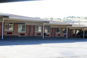 Front of property - A-1 Budget Motel (Klamath Falls)