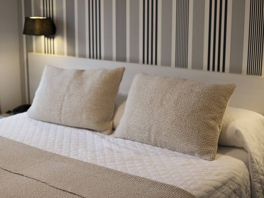 Habitación doble superior | Ropa de cama hipoalergénica, escritorio, cortinas opacas