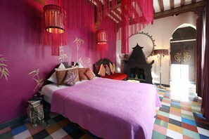 Chambre Supérieure Double ou avec lits jumeaux (Samarcand) | Literie de qualité supérieure, coffres-forts dans les chambres