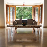 Télévision à écran plat