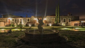 Courtyard - Hacienda Hotel Las Nubes (San Miguel de Allende)