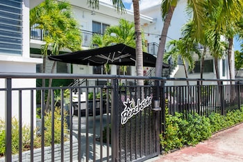 Hotel Exterior at Beachside All Suites Hotel