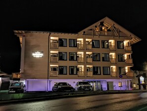 Exterior - Hotel Nassereinerhof (Sankt Anton am Arlberg)