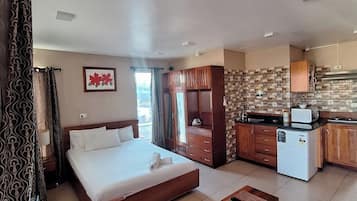 Premium bedding, pillowtop beds, individually furnished, desk