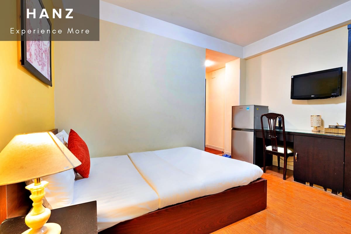 Standard Double Room | Egyptian cotton sheets, premium bedding, memory foam beds, minibar