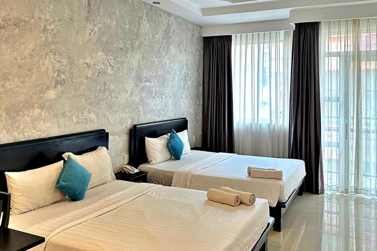 Family Quadruple Room | Egyptian cotton sheets, premium bedding, memory foam beds, minibar