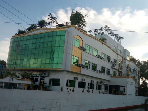 Depan hartanah