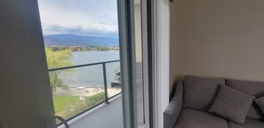 Deluxe Suite, 1 Bedroom | Terrace/patio