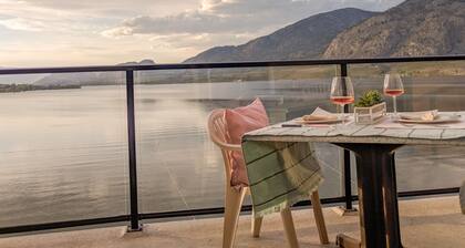 Desert Surfside Waterfront Accommodations