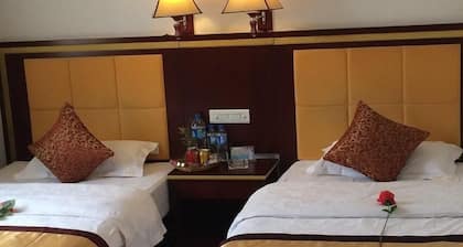 Sanlong Hotel in Kaiyuan City
