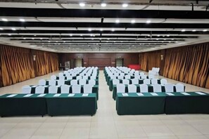 Meeting facility - Spring Summer Fall Winter International Hotel (Dingxing)