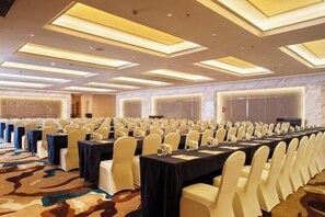 Meeting facility - Xinxing Century Hotel (Qianwei County)