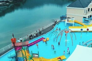 Children’s area - Xinxing Century Hotel (Qianwei County)