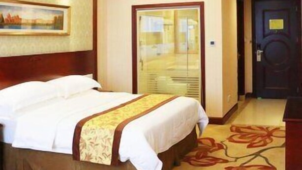 Unclassified image, 1 of 67, button - Vienna Hotel (Dongguan)