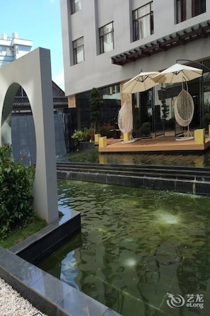 Pool - Dongfang Xuanyi Holiday Hotel (Baoshan)