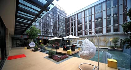 Dongfang Xuanyi Holiday Hotel