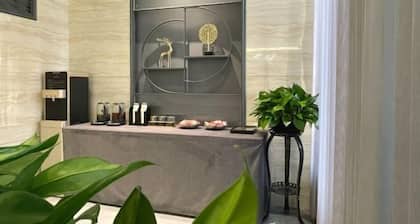 M International Hotel (Shazhou Night Market)