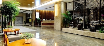 Yannian Huijing Hotel