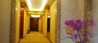 Zunfu Holiday Hotel - Chongqing