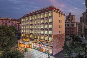 Unclassified image, 3 of 40, button - Qunxian Hotel (Guangzhou)