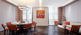 Hengtong Garden Hotel.