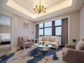 Living area - Hengtong Garden Hotel. (Wuxi)
