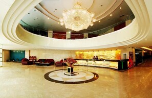 Lobby - Yixing Hotel (Zhongwei)