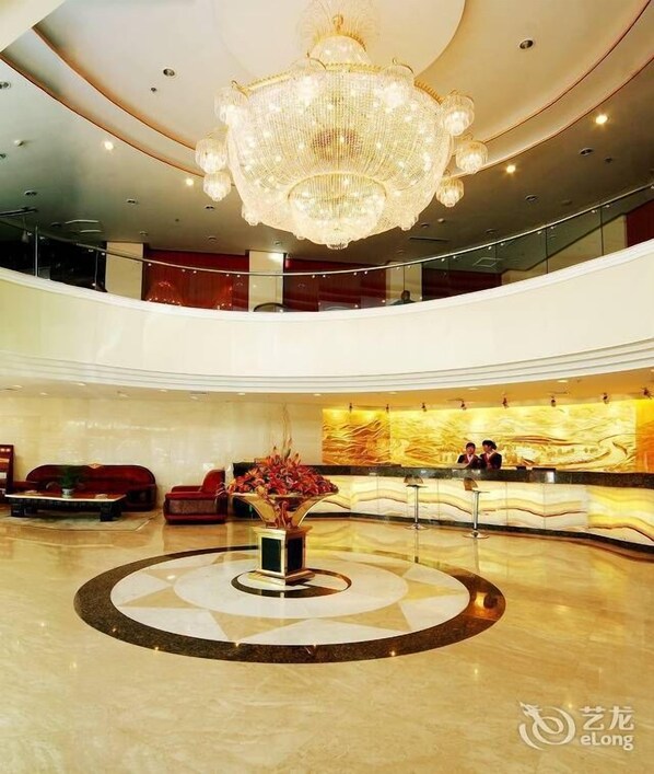 Lobby - Yixing Hotel (Zhongwei)