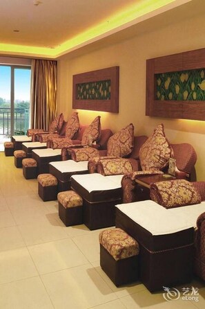 المنشأة من الداخل