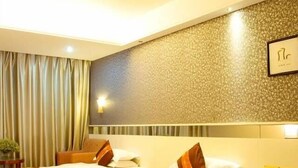 Room - Juntian Hotel (Xiangxi)